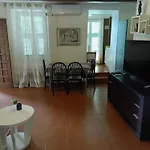 Du Bonheur Au Bord De مينتون